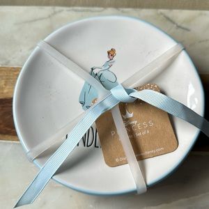 NWT Rae Dunn Disney Princess Cinderella 6” plate set